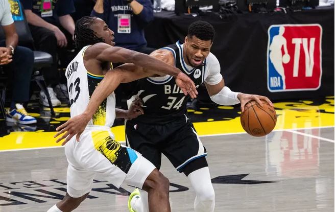 22042025-pacers-bucks-nba-playoff-game-s
