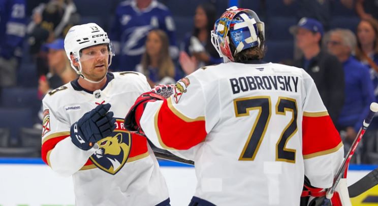 24042025-tampa-bay-lightning-florida-panthers-nhl-playoff-game