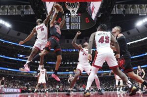 miami-at-chicago-play-in-2025