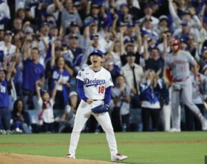 latest-playoff-news-reds-dodgers-game-2